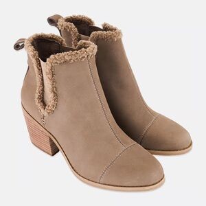 Women’s TOMS Everly Faux Fur Trim Booties Size 8.5